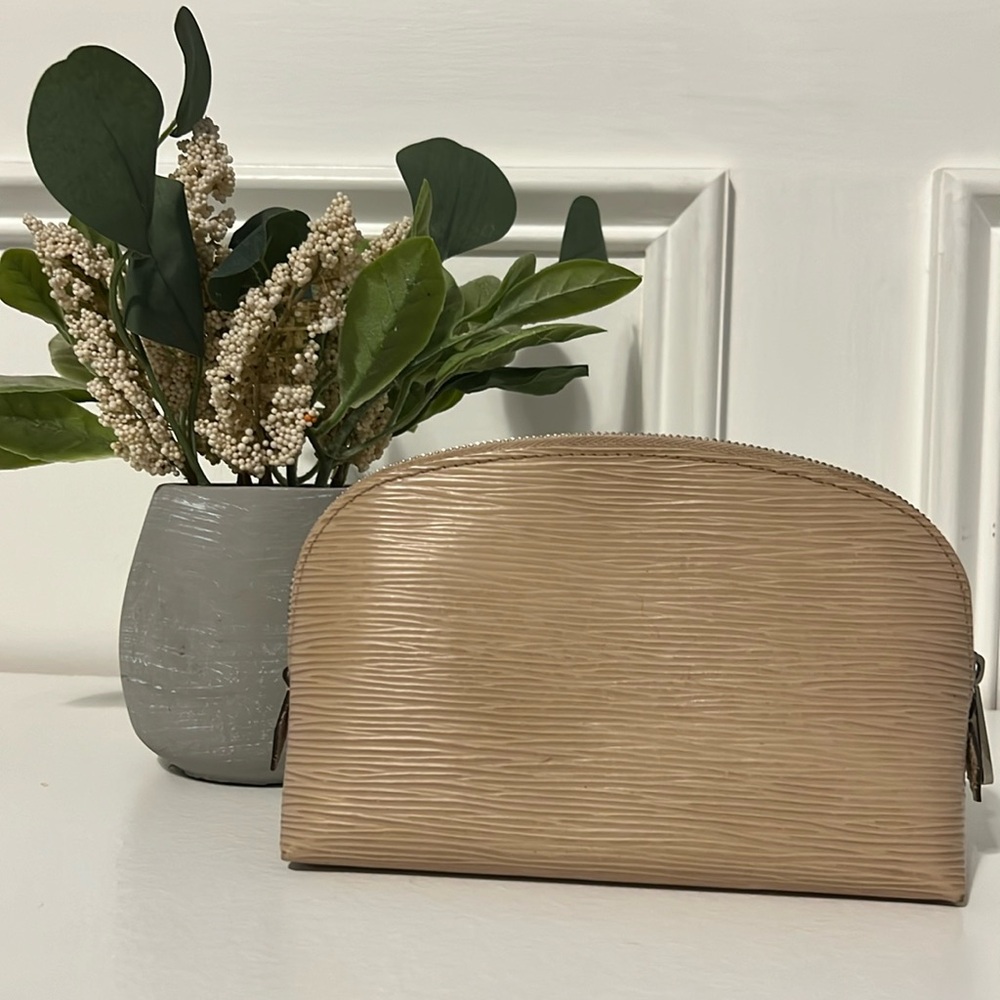 Louis Vuitton Epi small bag